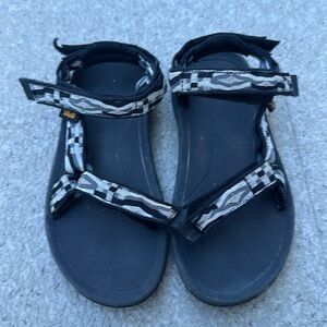 Teva boys sandal size 2